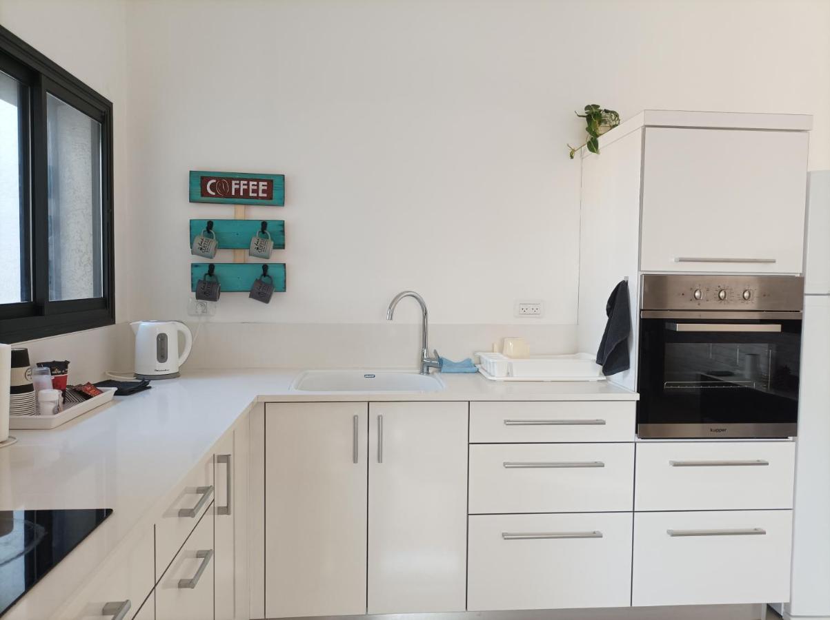 נוגה בגולן Appartement Qaşrīn Buitenkant foto