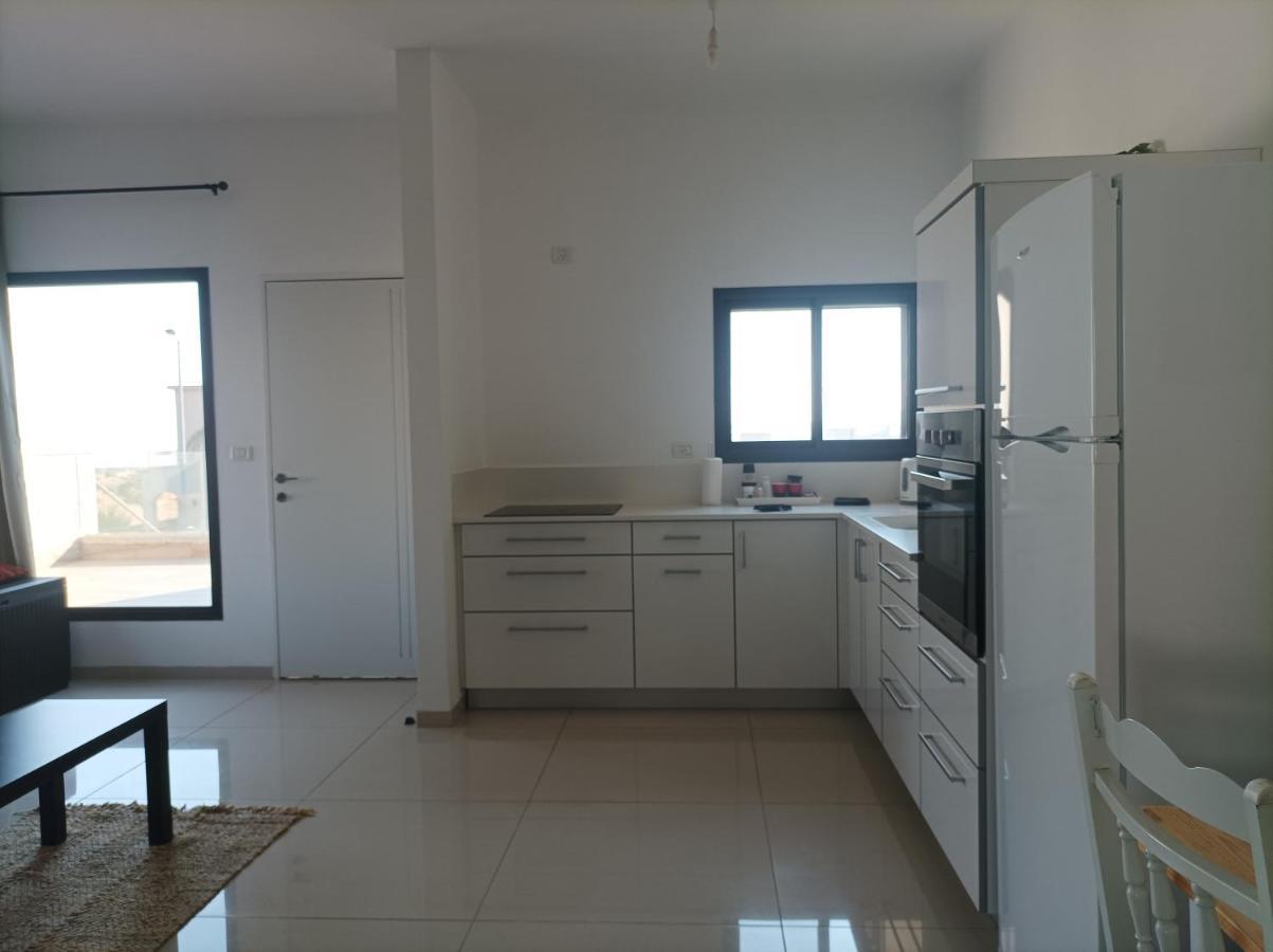 נוגה בגולן Appartement Qaşrīn Buitenkant foto